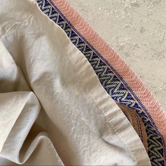 LOFT Textured Skirt Pink Tribal Pattern, Sz 8 - Picture 5 of 6